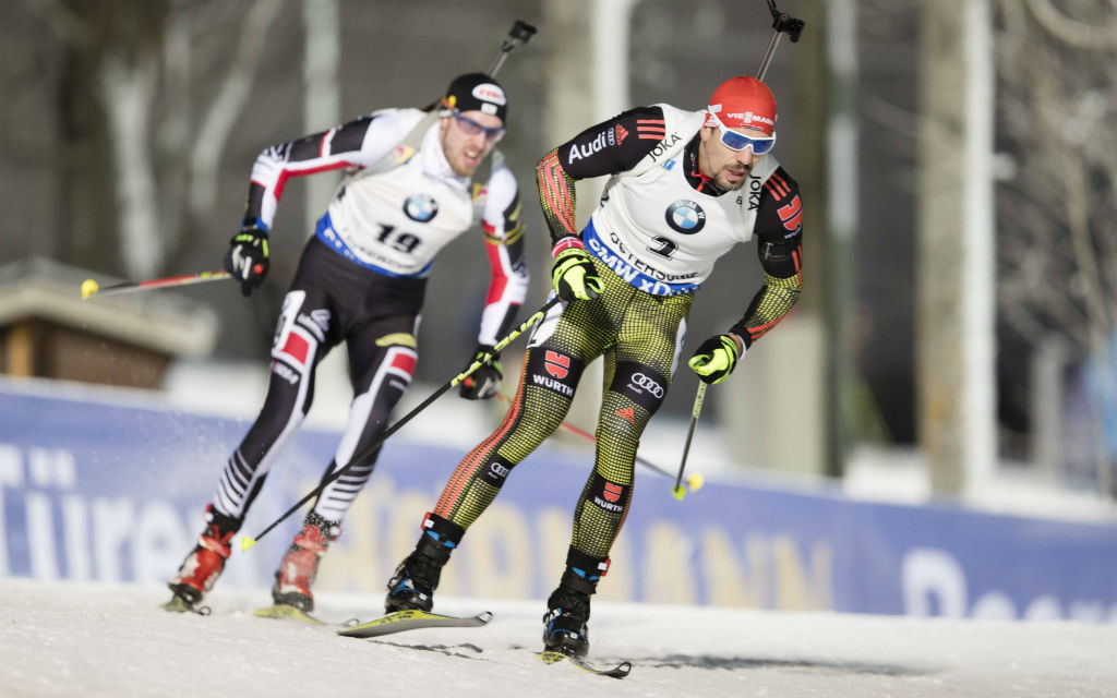 Beim ersten Sprint-Weltcup der Biathleten fuhr Arnd Peiffer als Dritter durchs Ziel.