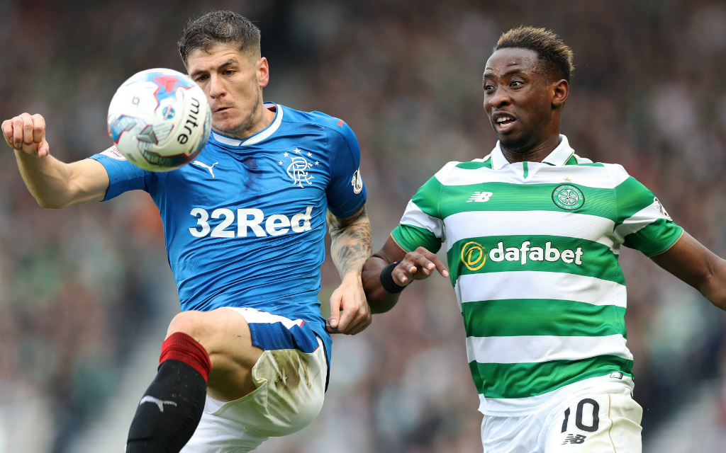 Können sich Rob Kiernan (l.) und seine Rangers gegen die Celtics um Stürmerstar Moussa Dembélé (r.) durchsetzen?