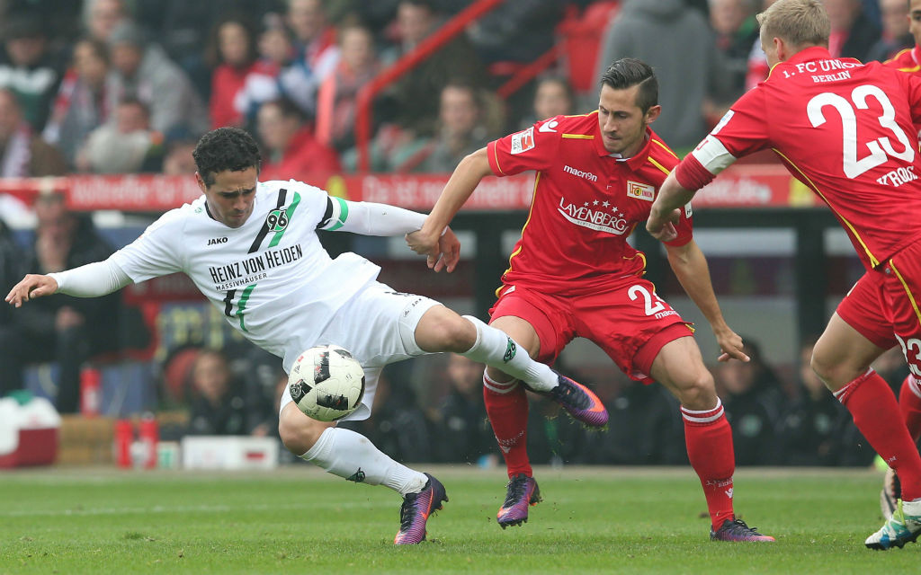 Der Spitzenreiter Berlin gewann in der Hinrunde 2:1 gegen H96.