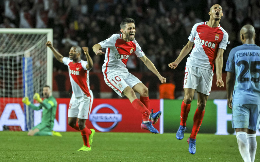 Torreiches Duell: Jaaaaa, wir haben es geschafft! Monaco bejubelt den Viertelfinal-Einzug.