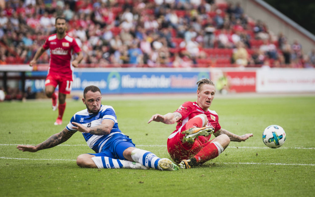 Sebastian Polter (r.) vom Aufstiegsfavoriten Union.