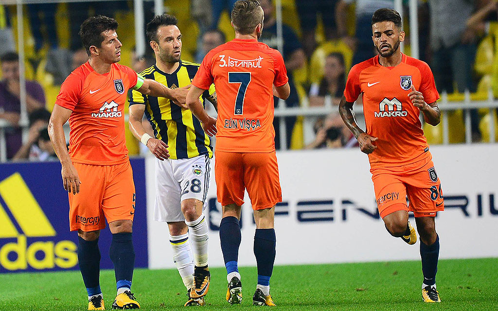 Das Hinspiel gewann Basaksehir bei Fenerbahce mit 3:2.