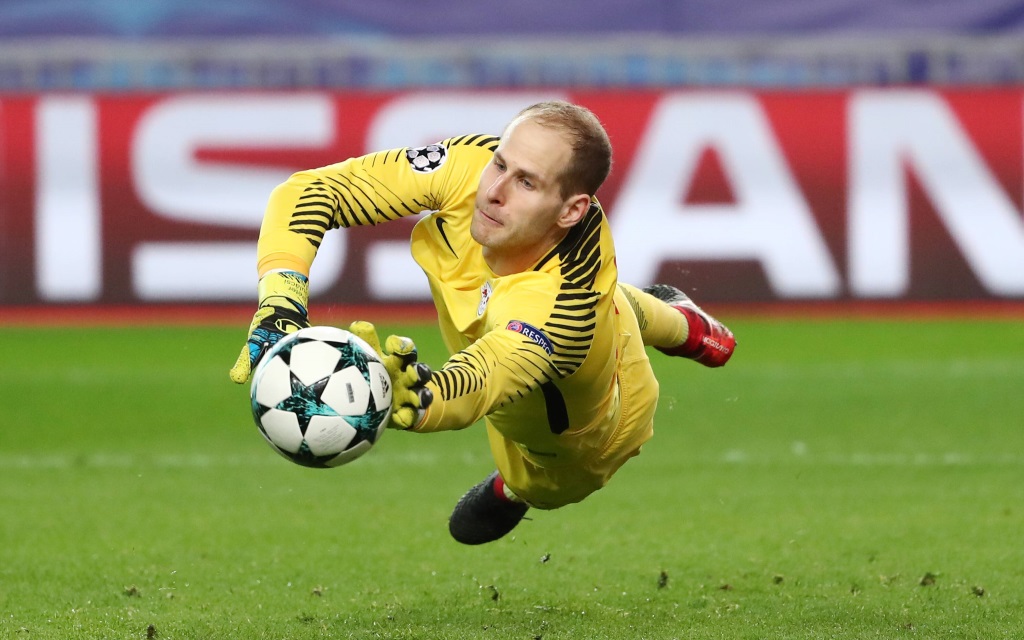 Peter Gulacsi mit einer Parade im Spiel RB Leipzig gegen AS Monaco in der Saison 2017/18. Wie läufts für ihn gegen Zenit?