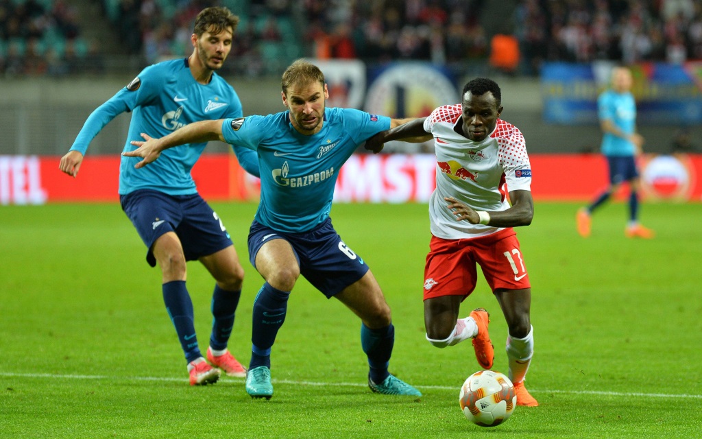 Bruma vor dem 1:0 gegen Zenit im Heimspiel von RB Leipzig im Achtelfinal-Hinspiel der Europa League 2017/18.