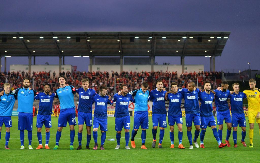 Darf der KSC zuhause genauso feiern wie hier nach dem 4:2-Erfolg in Zwickau?