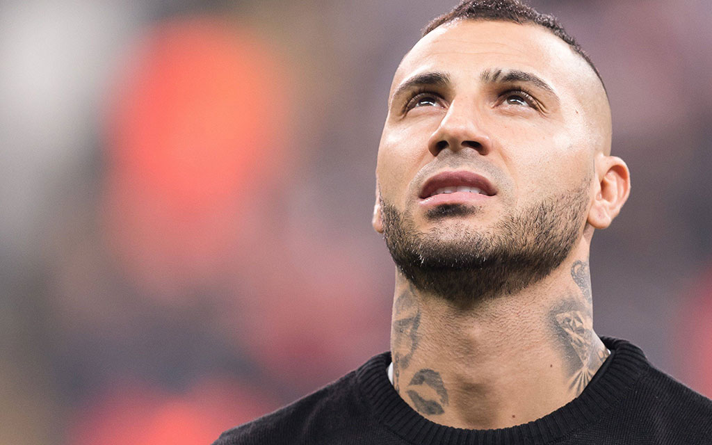 Rausgeflogen, Einflogen: Ricardo Quaresma