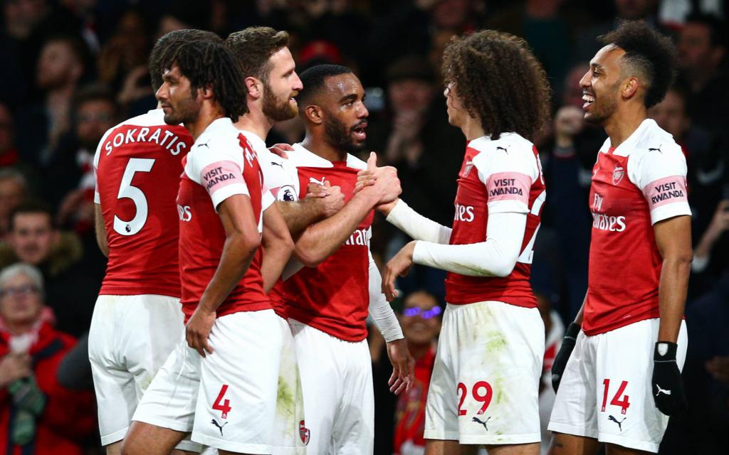 Arsenal feiert den Premier-League-Sieg über Newcastle.