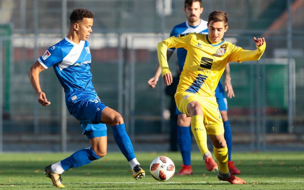 M. Costly (Magdeburg) gegen Braunschweigs D. Sauerland (1:1).