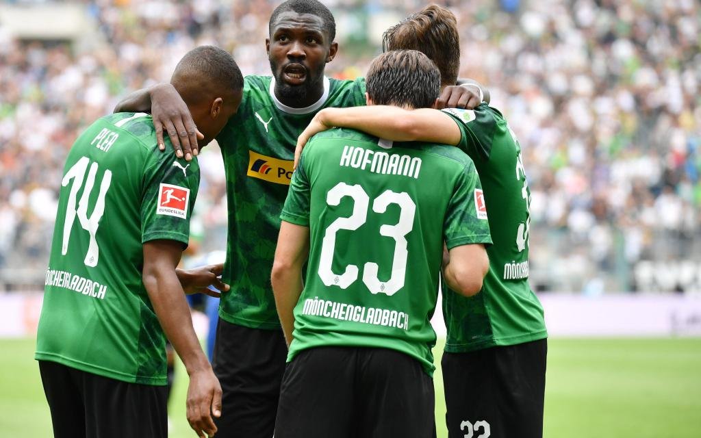 Moenchengladbach, Borussia Park, 03.08.19, Testspiel: Borussia Moenchengladbach - Chelsea FC Bild: Torjubel bei Borussia nach dem Tor zum 2:0 durch Jonas Hofmann (Gladbach) Moenchengladbach