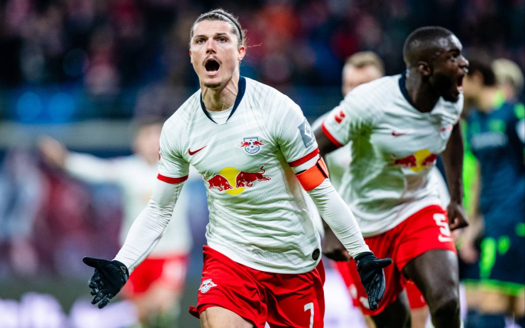 Tor-Jubel von Marcel Sabitzer 7 RB Leipzig nach dem zweiten Tor mit Dayot Upamecano 5 RB Leipzig waehrend der Saison 2019-2020 in der 1. Fussball Bundesliga Herren am 18. Spieltag zwischen RB Leipzig und 1. FC Union Berlin in der Red Bull Arena