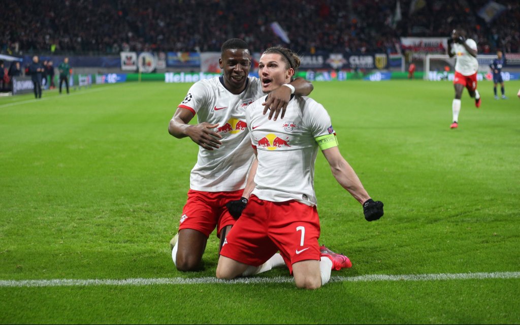 10.03.2020, Fussball UEFA Champions League 2019/2020, Achtelfinale, RB Leipzig - Tottenham Hotspur, in der Red Bull Arena Leipzig. Torjubel Nordi Mukiele RB Leipzig, Torschütze Marcel Sabitzer RB Leipzig