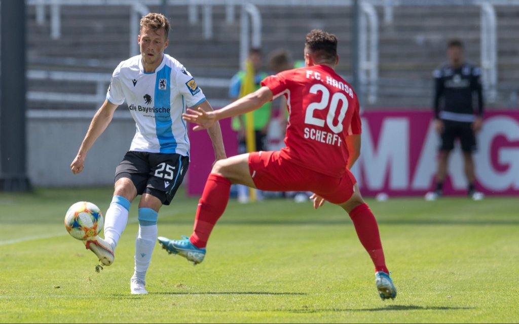 Fußball, 3. Liga, TSV 1860 München - Hansa Rostock Im Bild Marius WILLSCH TSV 1860 München, 25 und Lukas SCHERFF FC Hansa Rostock