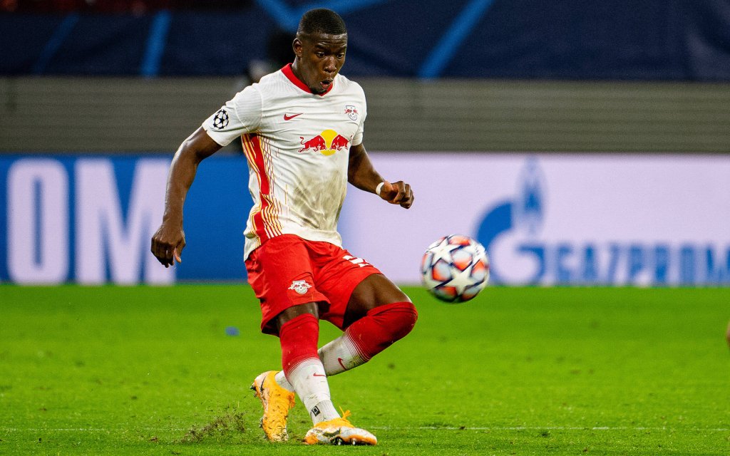 Fußball Champions League Gruppenphase 1.Spieltag RB Leipzig - Istanbul Basaksehir am 20.10.2020 in der Red Bull Arena in Leipzig Nordi Mukiele Leipzig