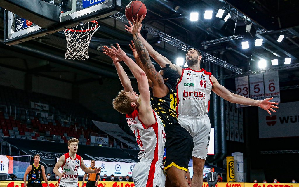 Schon in der Saison ging es zwischen Ludwigsburg und Bamberg zur Sache