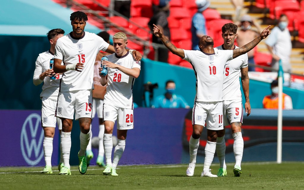 England s Raheem Sterling 2nd R celebrates after scoring a goal during the Group D match between England and Croatia at the UEFA EURO, EM