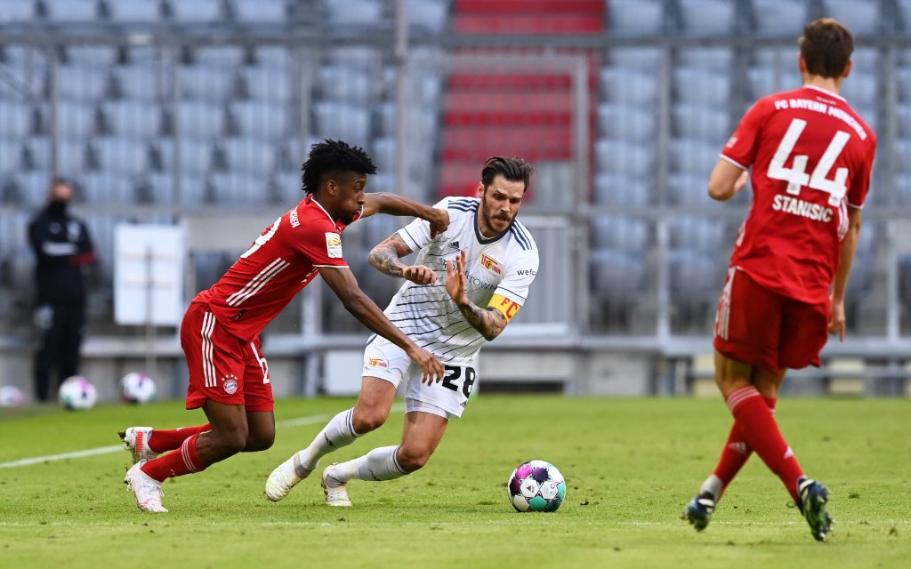 Bayern München - 1. FC Union 10.04. 2021 v. l. Kingsley Coman FC Bayern München, Christopher Trimmel 1. FC Union Berlin, Josip Stanisic FC Bayern München