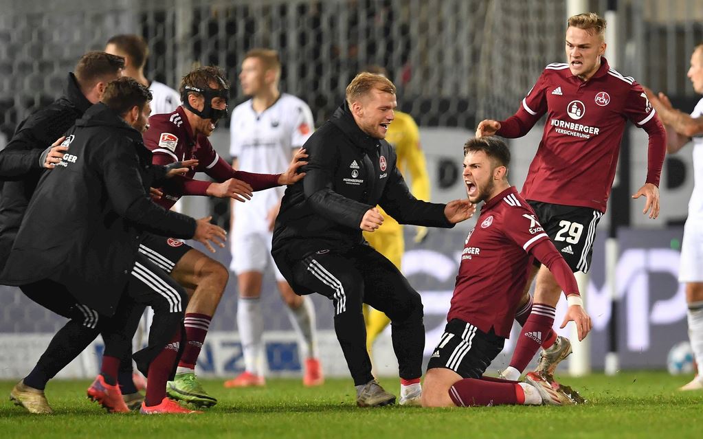 Am Freitagabend empfängt Schalke 04 den 1. FC Nürnberg.