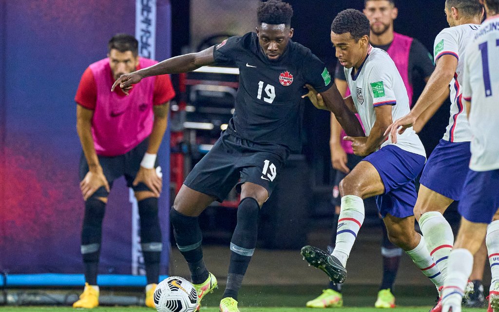 Kanada – USA: Bundesliga-Power mit Alphonso Davies (l.) und Tyler Adams