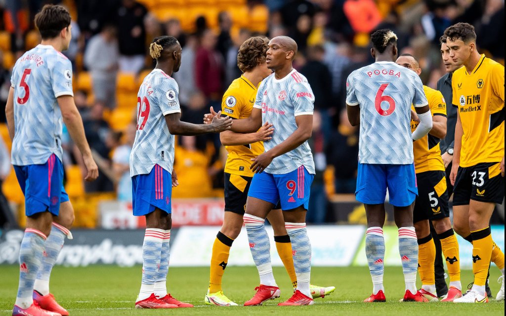 Wolverhampton Wanderers v Manchester United, ManU Premier League 29/08/2021. Man Utd players win game and and celebrate after the Premier League match between Wolverhampton Wanderers and Manchester United at Molineux