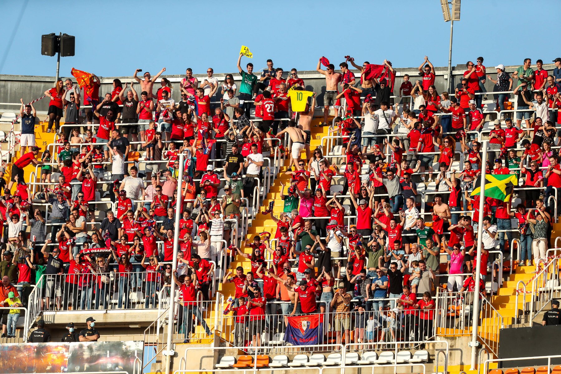 April 16, 2022, VALENCIA, VALENCIA, SPAIN: Fans of Osasuna celebrates a goal of Chimy Avila of CA Osasuna during the Santander League match between Valencia CF and CA Osasuna at the Mestalla Stadium